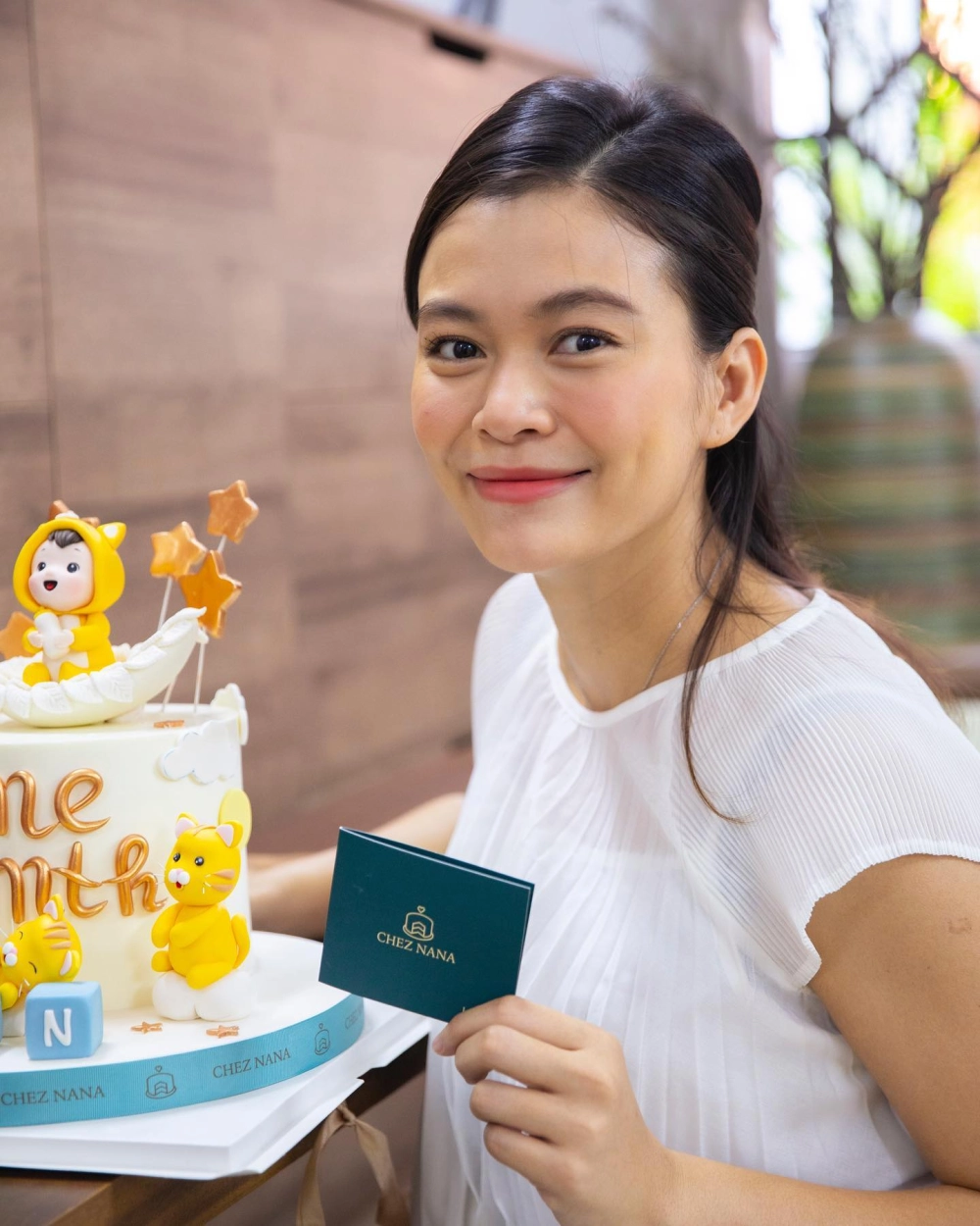 Tên thật của siêu mẫu Mâu Thủy là gì, bạn biết không