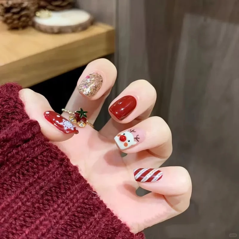 Top nail noel cute được yêu thích nhất mùa lễ này
