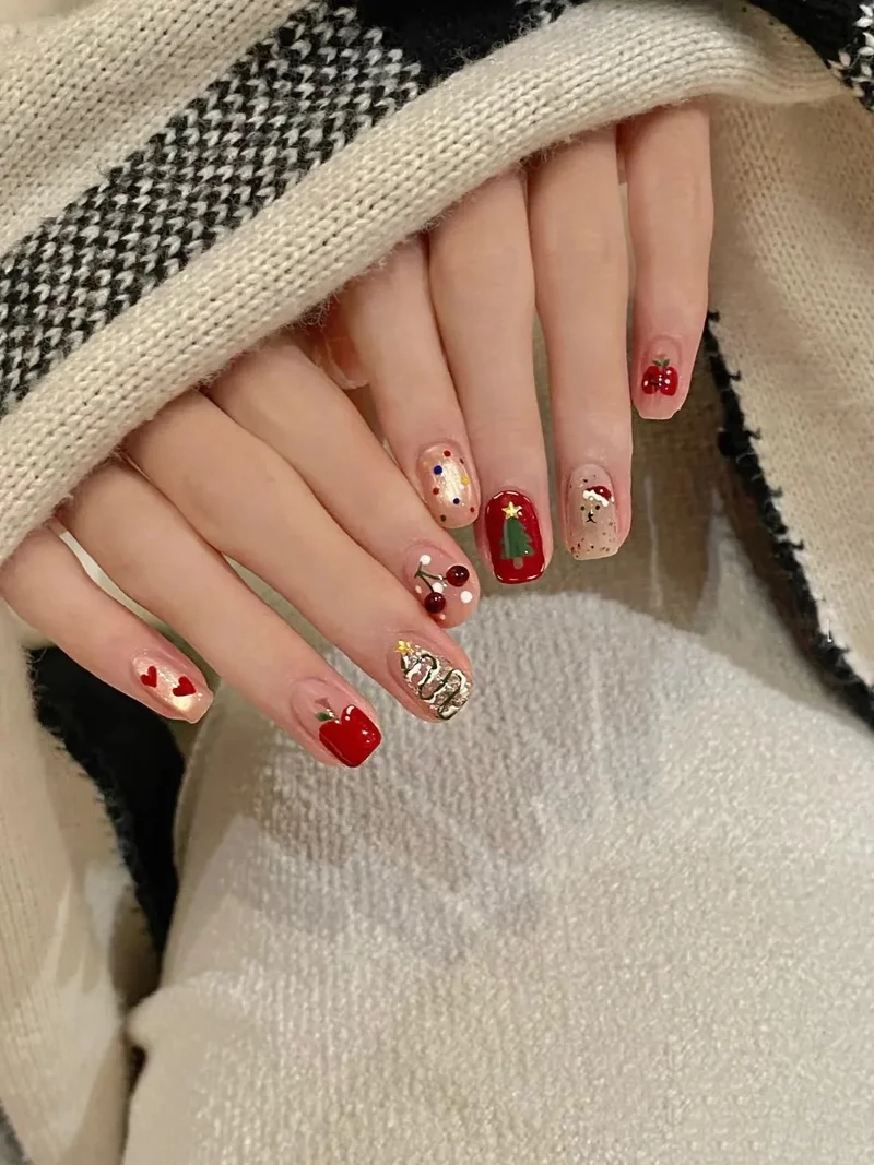 Chiêm ngưỡng ngay các mẫu nail giáng sinh cực trendy