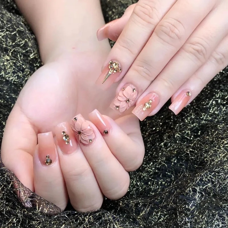 Hoa nổi nail cực xinh, giúp nàng tỏa sáng mọi lúc