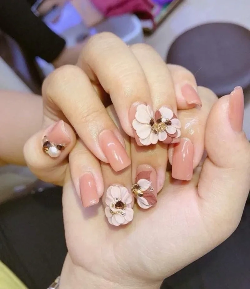 Mẫu hoa đắp bột phong cách mới, nàng đã cập nhật chưa