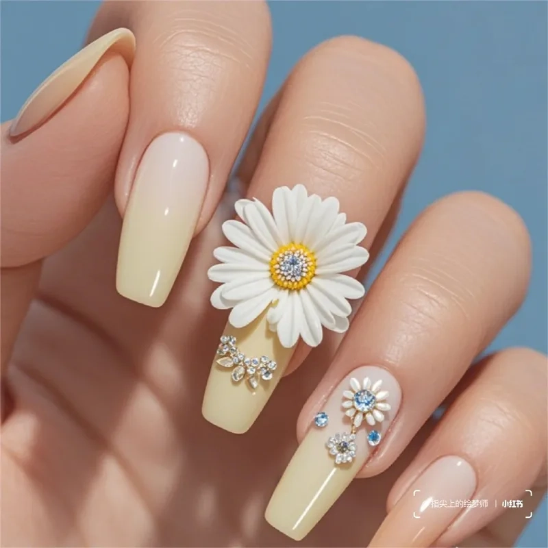 Mẫu nail hoa cúc họa mi đẹp dịu dàng, thử ngay hôm nay