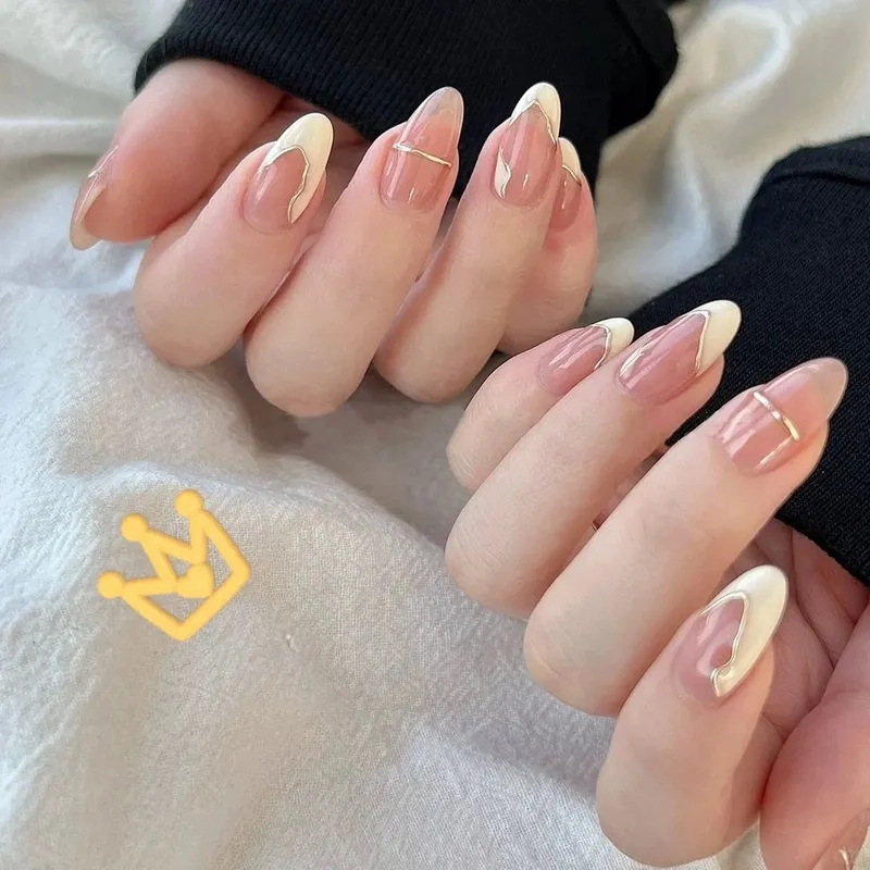 Tôn dáng tay đẹp với nail tròn nhọn đang thịnh hành nhất