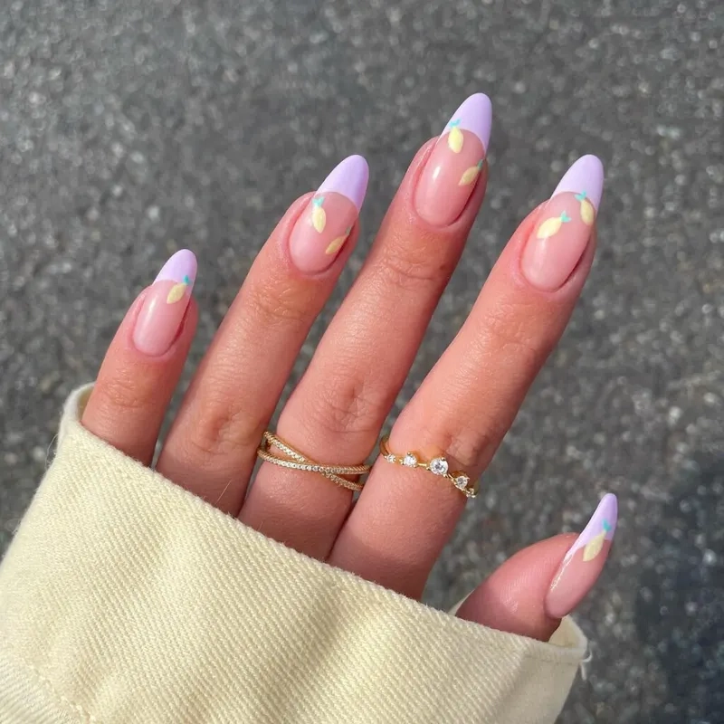 Độc đáo hơn với mẫu nail móng tròn phù hợp với mọi phong cách