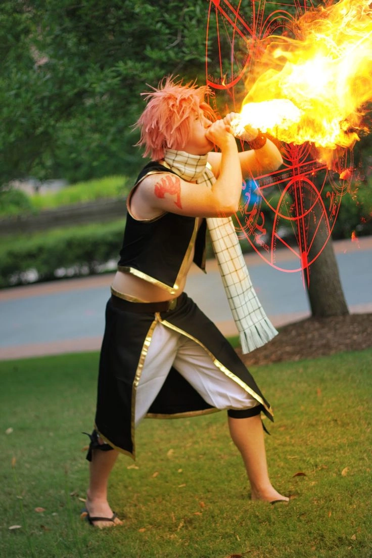 Cosplay Natsu Fairy Tail tái hiện hình tượng rồng lửa sống động