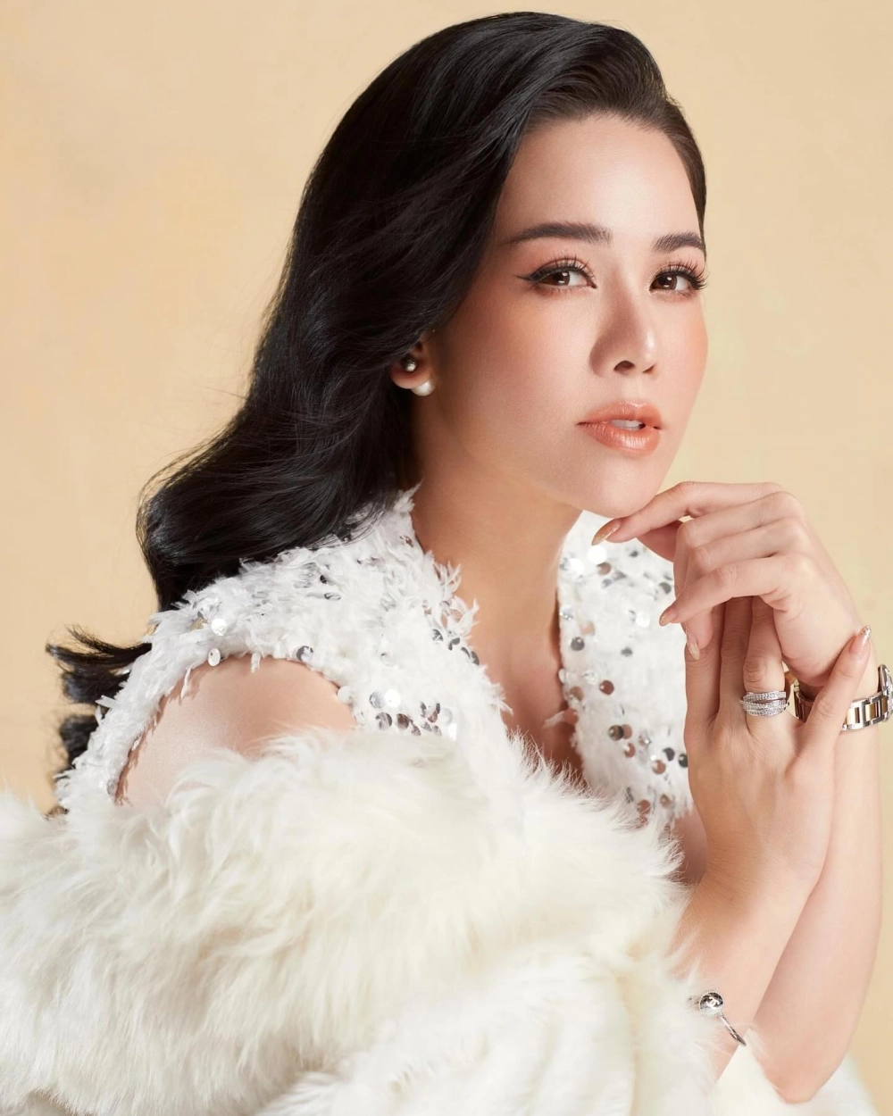 Tiểu sử về Nhật Kim Anh