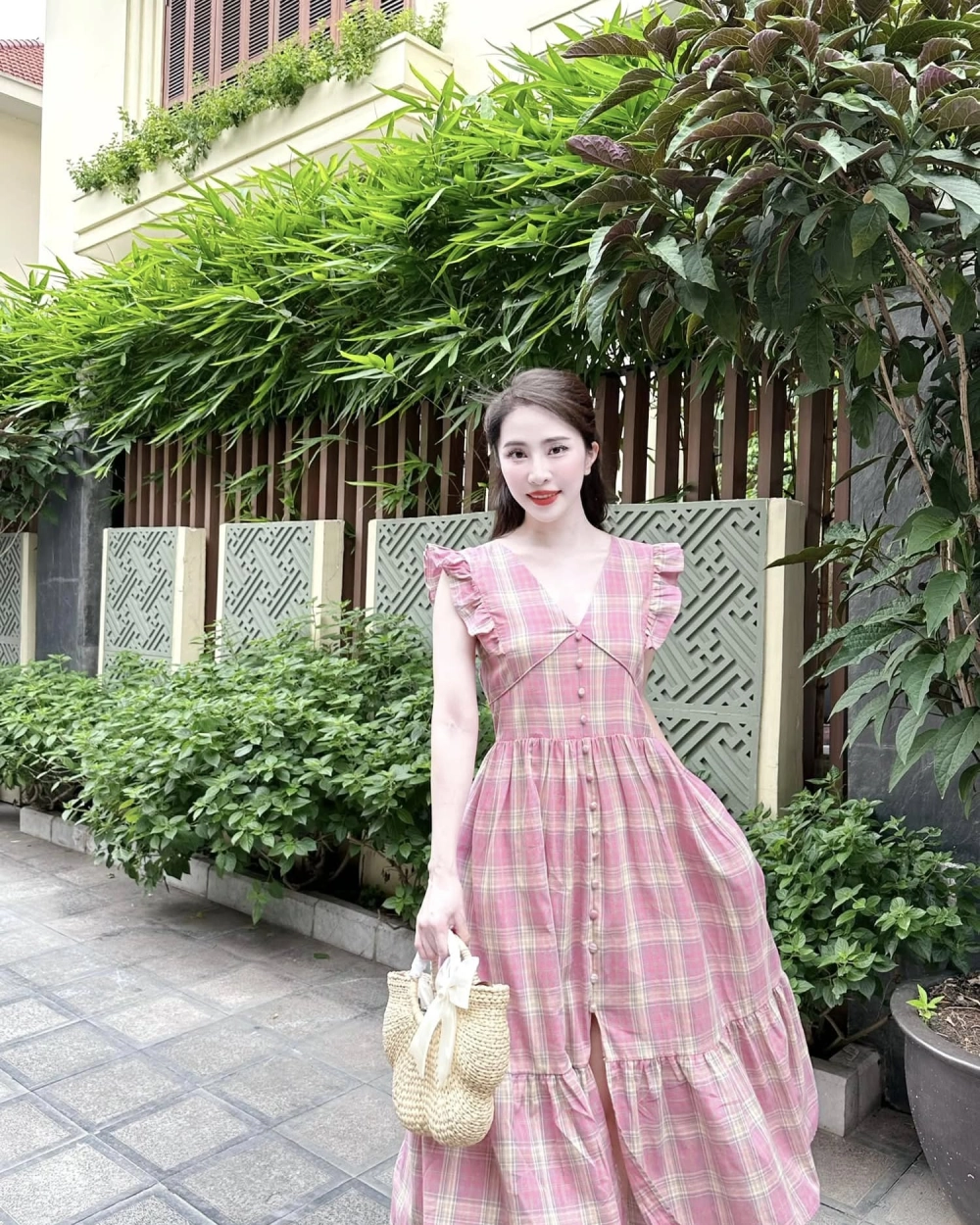 Sự kết hợp hoàn hảo của quỳnh nga với những vũ điệu sôi động