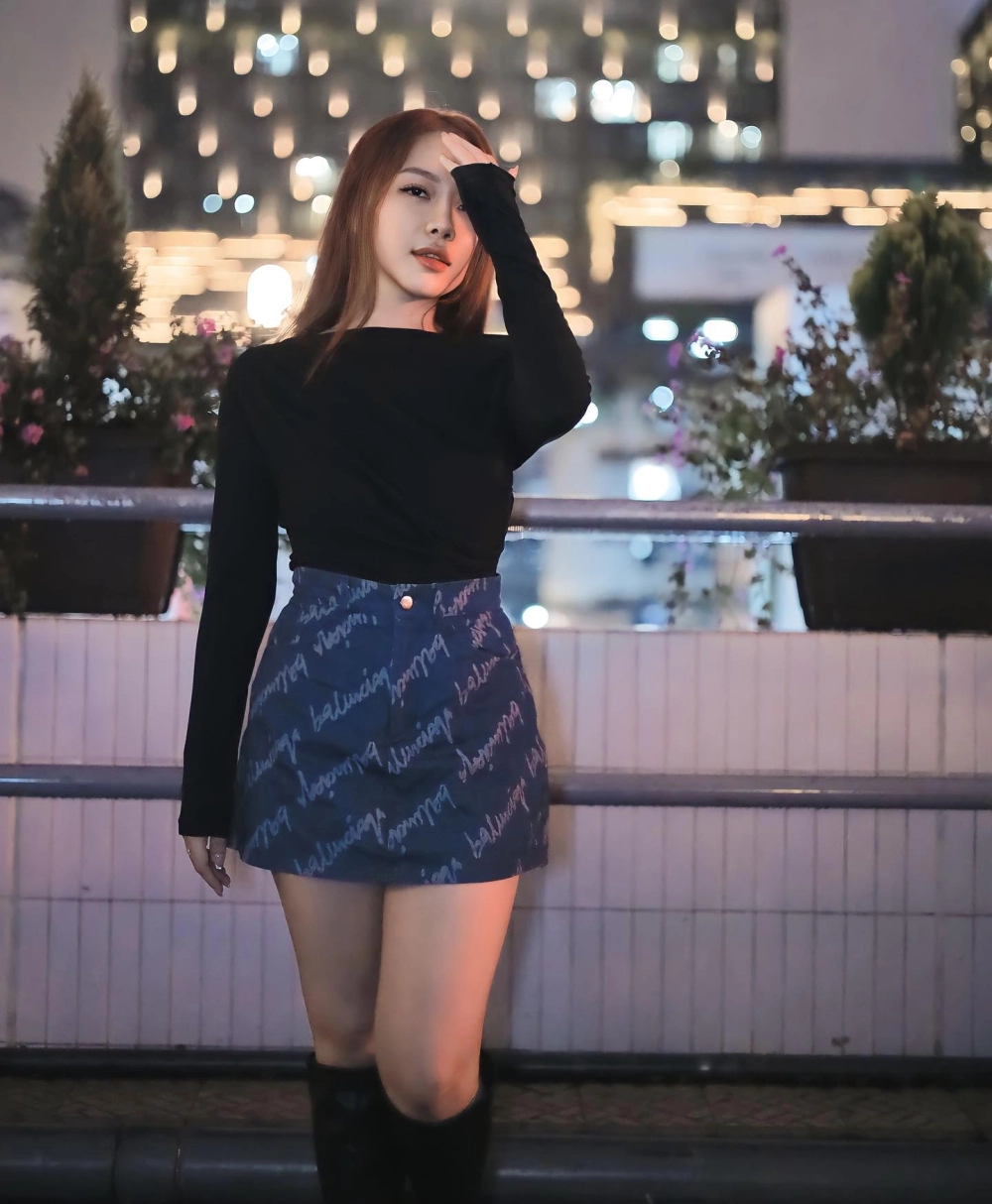 Ca nhạc Quỳnh Trang triệu view trên YouTube