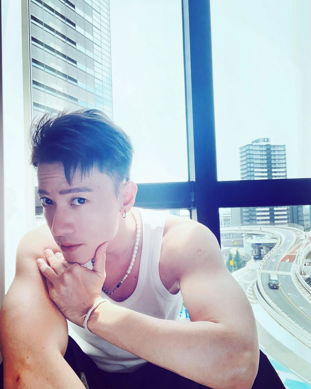 S.T Sơn Thạch bao nhiêu tuổi? Anh hiện tại khoảng 34 tuổi.