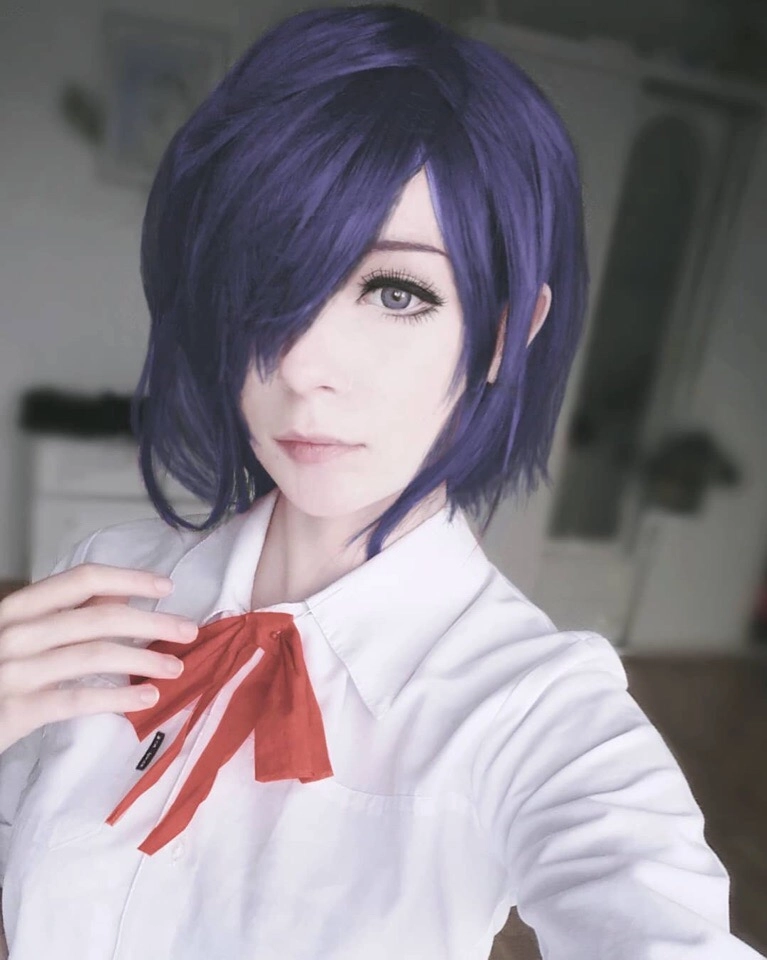 Touka cosplay costume giữ đúng phong cách u tối đặc trưng