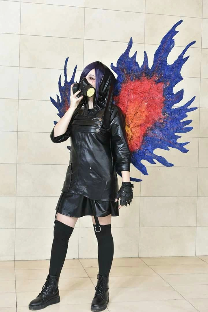 Touka cosplay costume đơn giản nhưng thần thái áp đảo