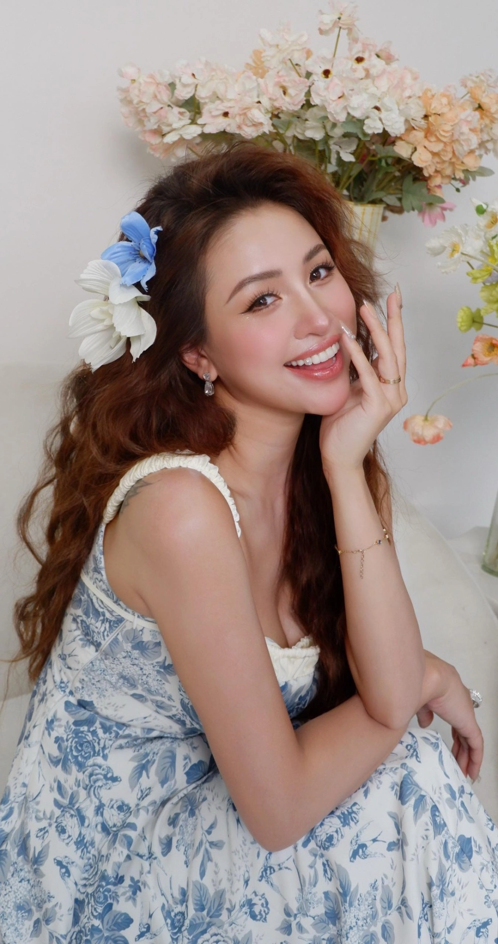 Với hình ảnh chị đẹp, Vân Hugo luôn thu hút mọi ánh nhìn và nhận được sự yêu mến từ công chúng