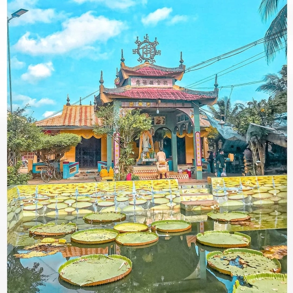 Đường đi Chùa Lá Sen thuận tiện cho hành trình tham quan