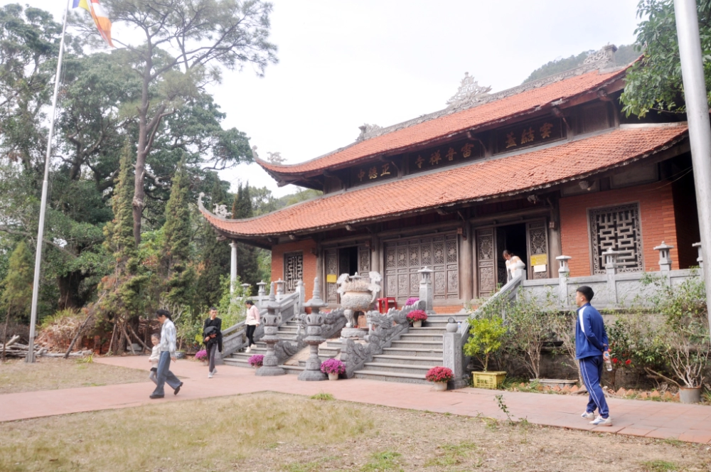 Trải nghiệm cá nhân khi thăm Chùa Lôi Âm 