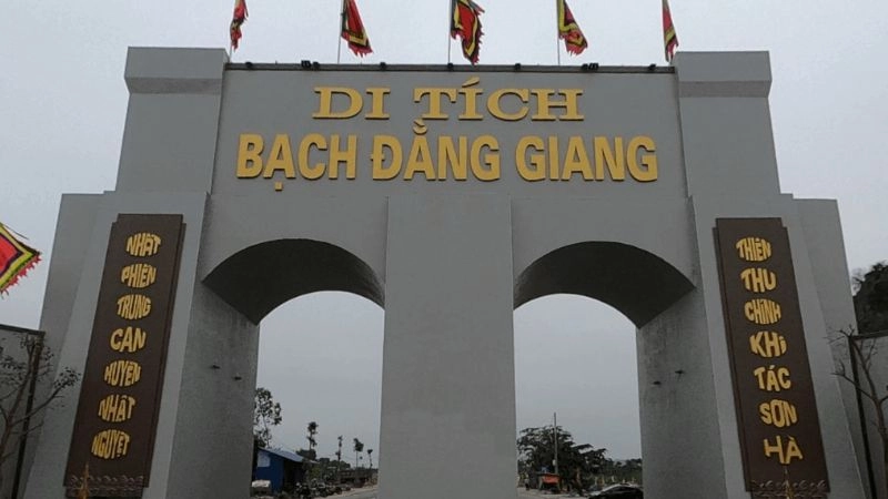 Về thăm di tích Bạch Đằng Giang nơi lịch sử được tái hiện