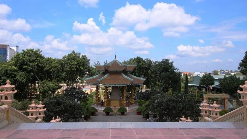 Chùa Đại Tòng Lâm du lịch hành trình khám phá miền đất linh thiêng