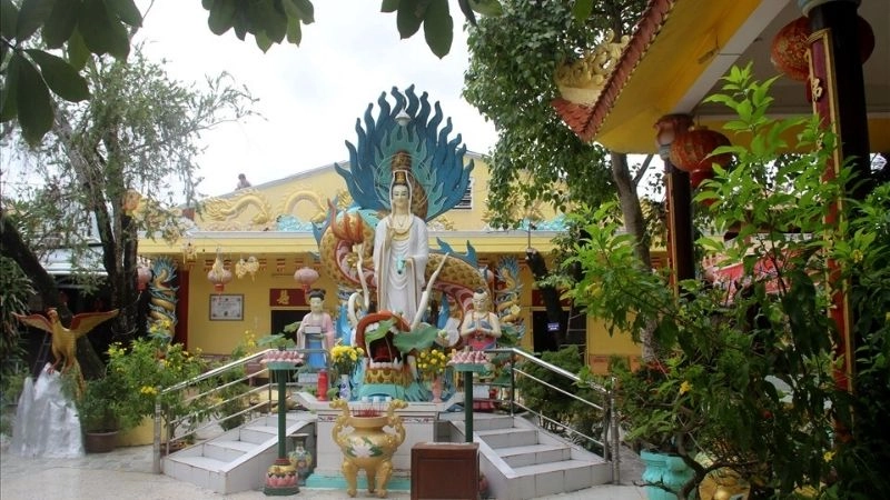 Trải nghiệm cá nhân khi thăm Chùa Đất Sét Sóc Trăng