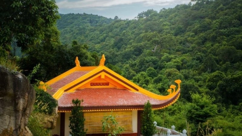 Giờ mở cửa Chùa Hộ Quốc thuận tiện cho khách hành hương