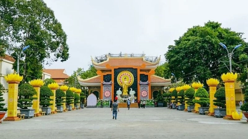 Chùa Hoằng Pháp hình ảnh không gian thanh tịnh uy nghi