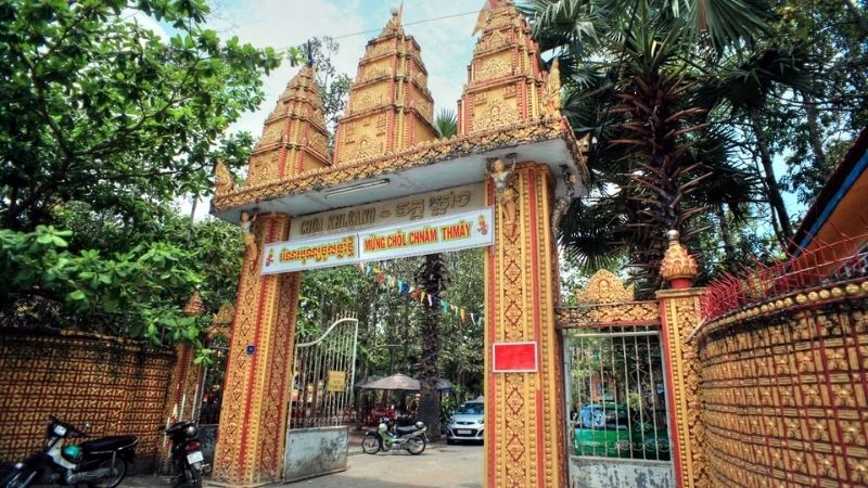 Cảnh quan Chùa Khléang Sóc Trăng hòa quyện không gian thiền