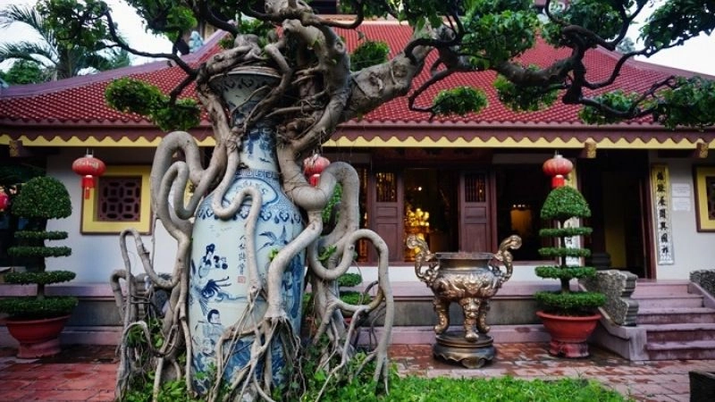 Chùa Nam Thiên Nhất Trụ mở cửa giờ nào cho khách viếng thăm