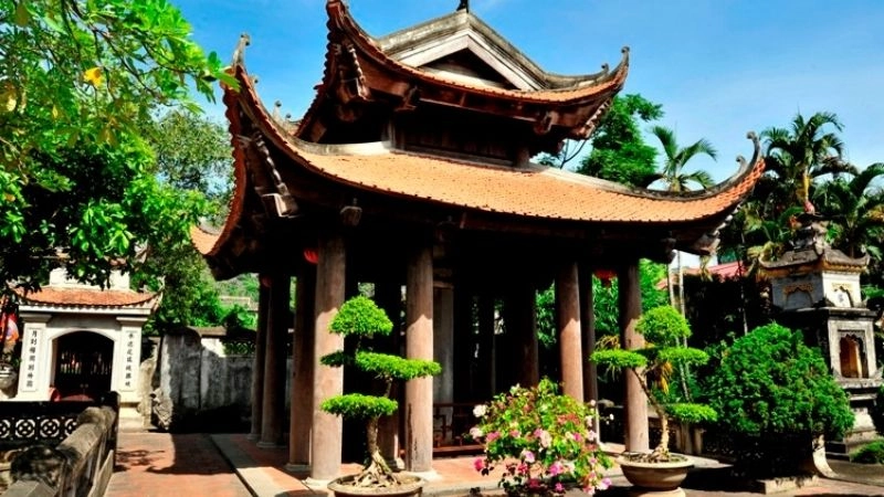 Chùa Nhất Trụ Ninh Bình linh thiêng thu hút du khách