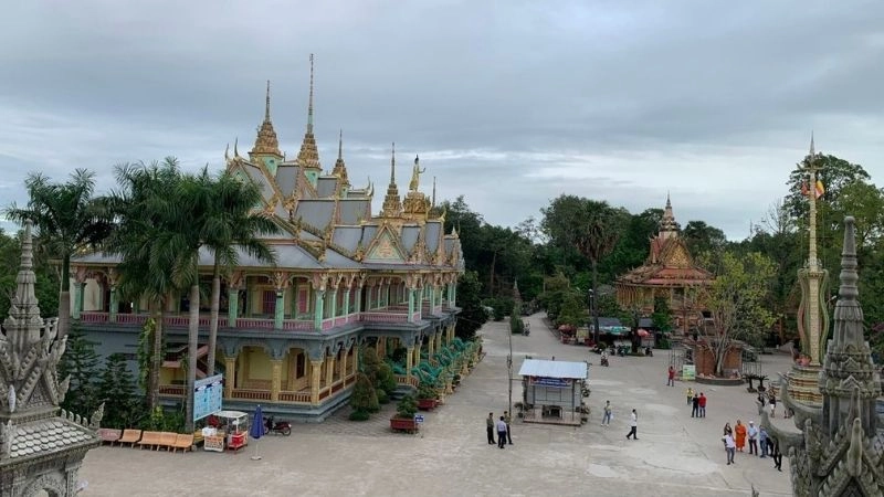 Địa chỉ chùa Som Rong thuận tiện cho khách thập phương