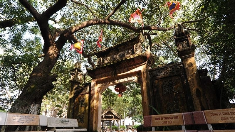 Trải nghiệm cá nhân khi thăm đền Cùng Giếng Ngọc