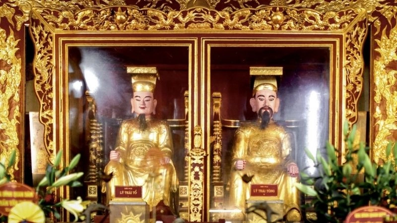 Kiến trúc truyền thống hiện hữu rõ nét trong Đền Đô