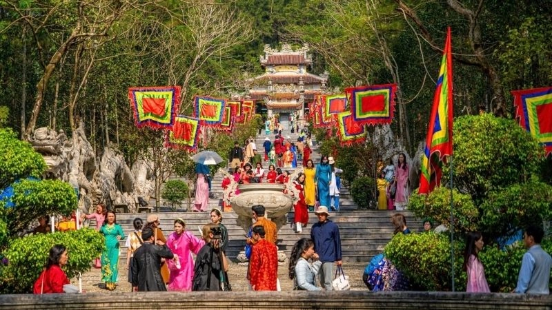 Trải nghiệm cá nhân khi thăm đền Huyền Trân 