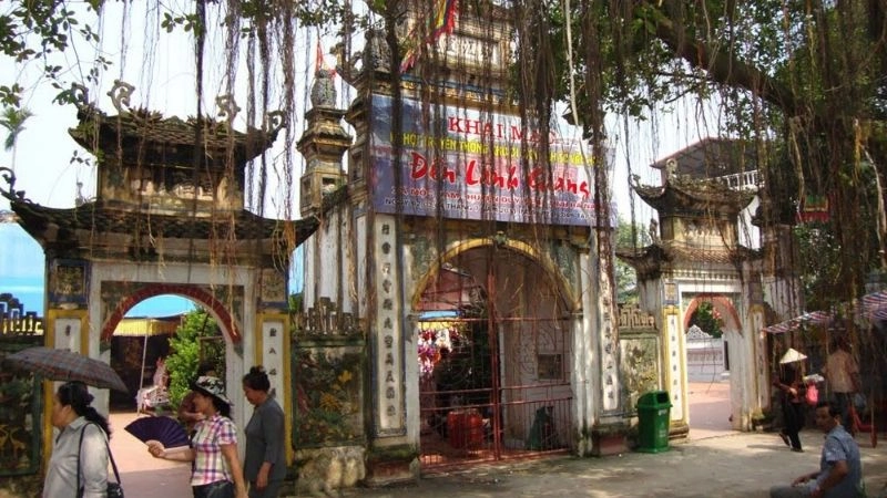 Đền Lảnh Giang Hà Nam linh thiêng bên sông Hồng