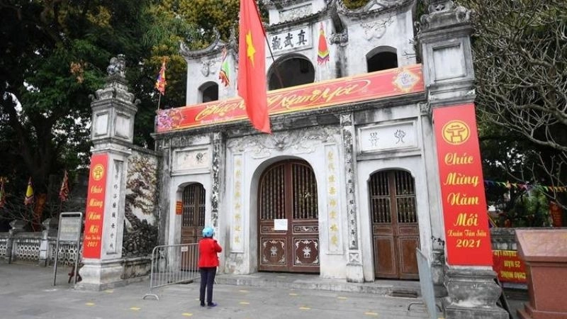 Trải nghiệm cá nhân khi thăm đền Quán Thánh