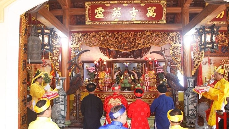 Lễ hội đền Lê Khôi thu hút đông đảo du khách thập phương