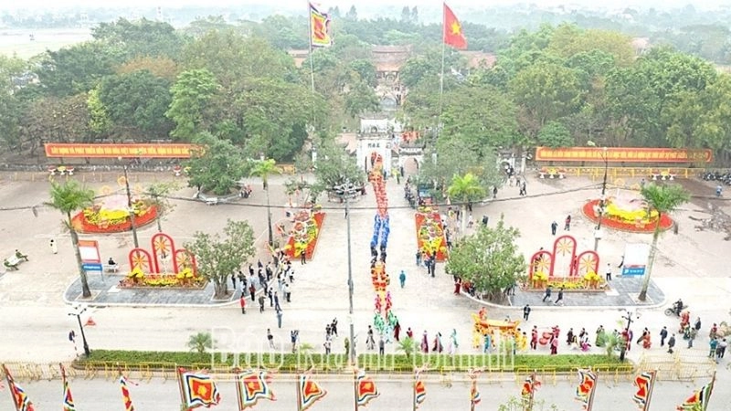 Giờ mở cửa Đền Trần thuận tiện cho hành hương lễ Phật