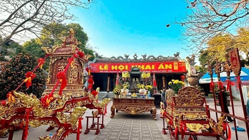 Trải nghiệm cá nhân khi thăm đền Trần Nam Định