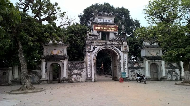 Lịch sử hình thành đền Trần Thương