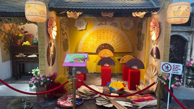 Trải nghiệm tham quan Hoàng thành Thăng Long đầy thú vị