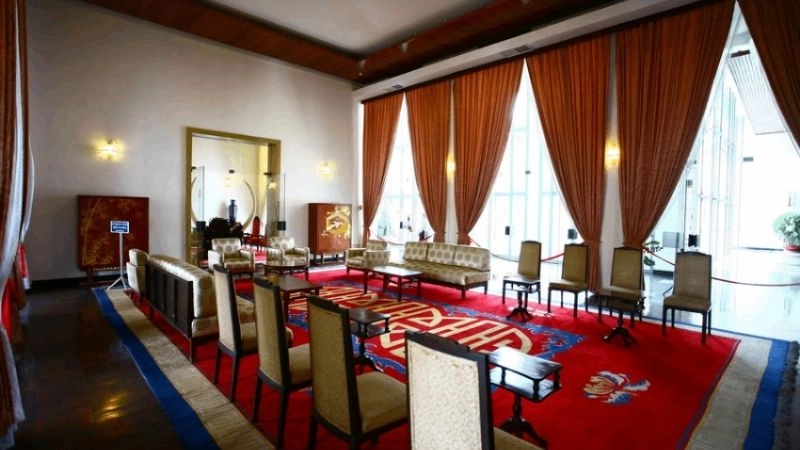 Kiến trúc Dinh Độc Lập độc đáo giữa lòng thành phố trẻ