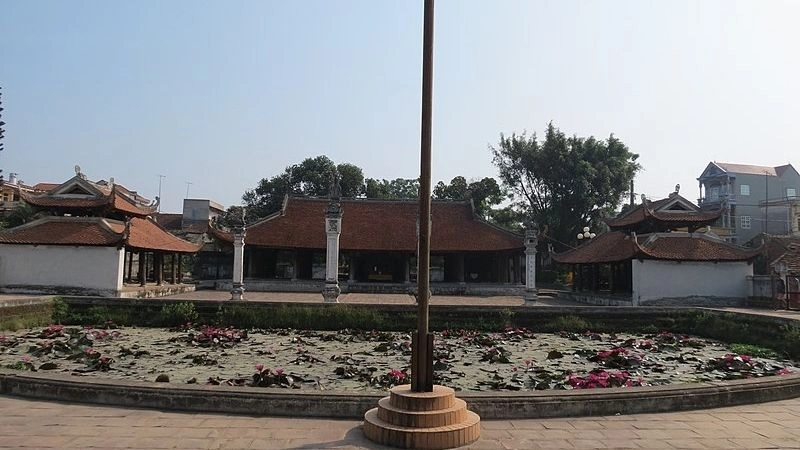 Hình ảnh cổ kính của đình Tây Đằng