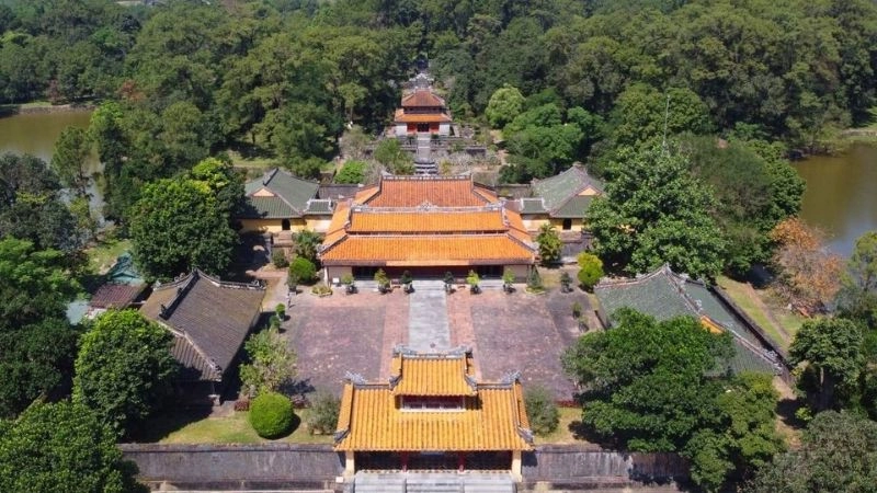 Tìm về bình yên lăng Minh Mạng giữa không gian thanh tịnh