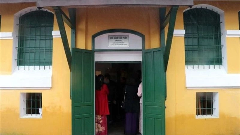 Tham quan Nhà lao Thừa Phủ tìm về ký ức