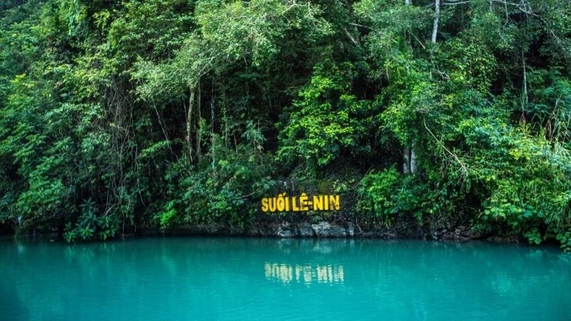 Lịch sử hình thành suối Lê Nin