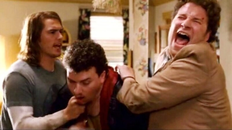 Meme doạ đánh mang màu sắc hài hước lạ