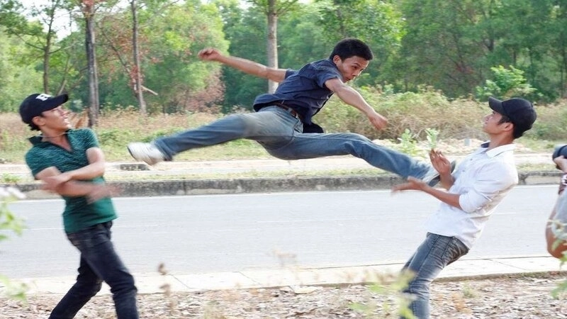 Ảnh meme đánh lộn thu hút cư dân mạng