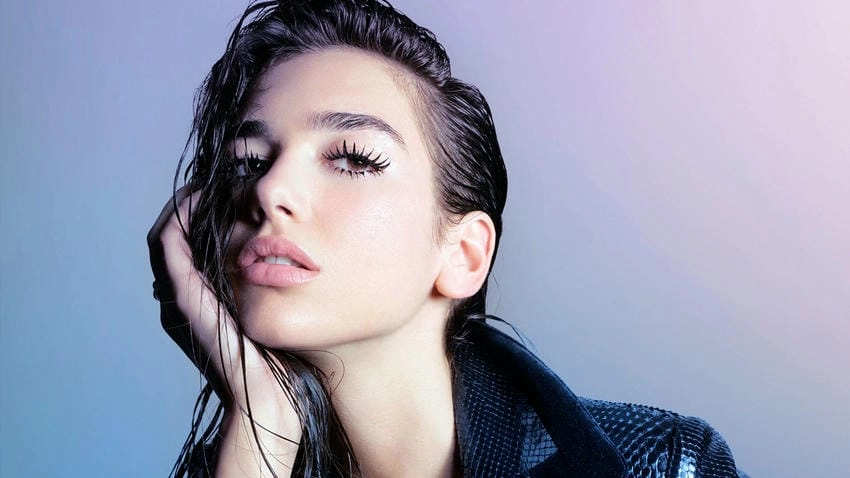 Levitating Dua Lipa ca khúc bùng nổ trên mọi sân khấu
