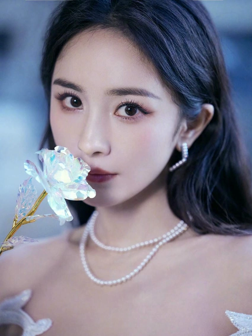 Dương Mịch phim cổ trang gây sốt với thần thái tuyệt đẹp