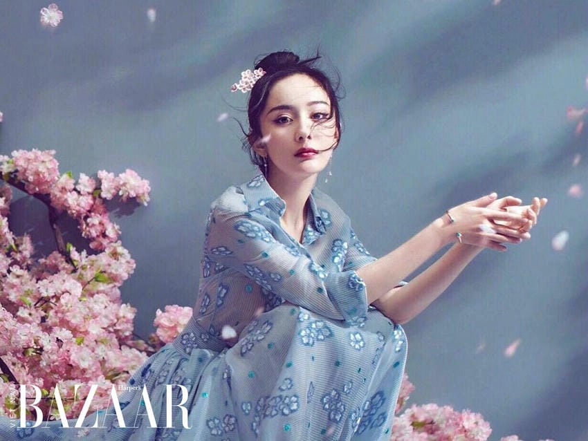 Dương Mịch bao nhiêu tuổi vẫn giữ được vẻ đẹp trẻ trung