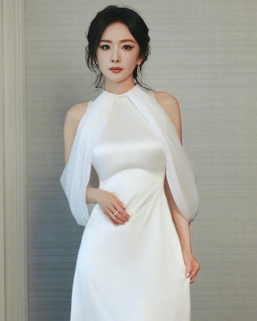 Dương Mịch hát khoe chất giọng ngọt ngào đầy cảm xúc