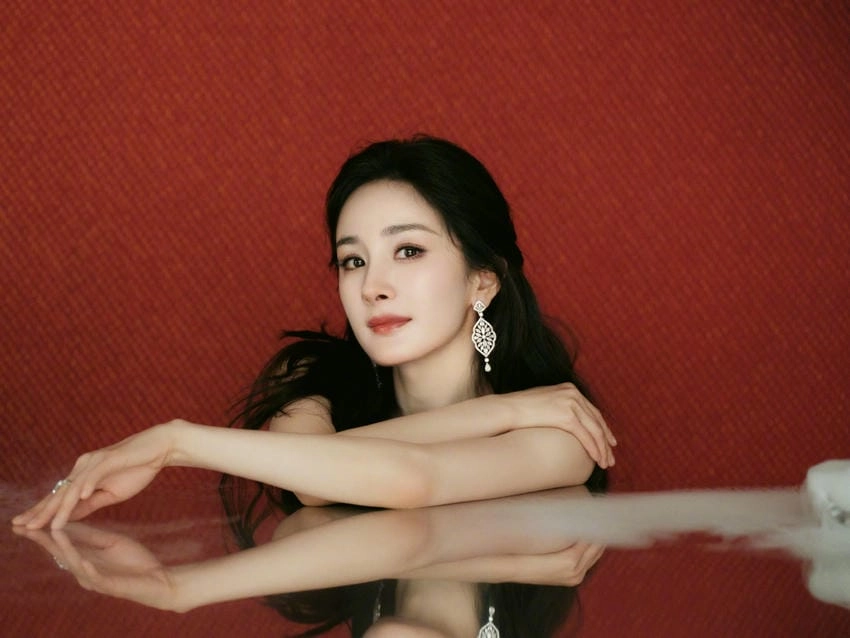 Dương Mịch tuổi chứng minh sự trẻ trung vượt thời gian