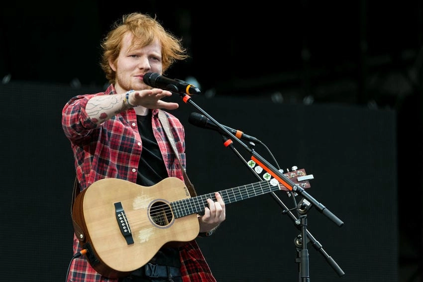 Azizam Ed Sheeran giai điệu tình yêu phương xa